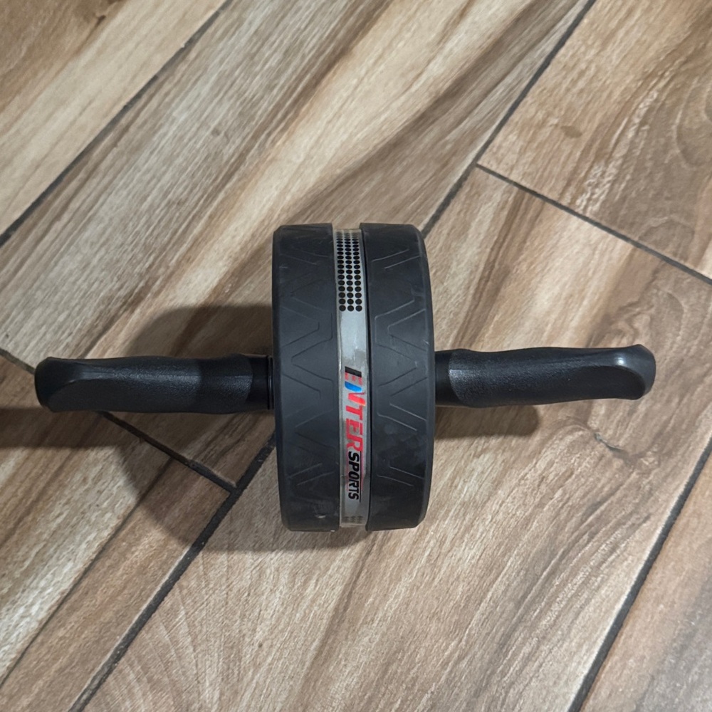 Black Ab Wheel with Ergonomic Handles - Picture 2 of 2